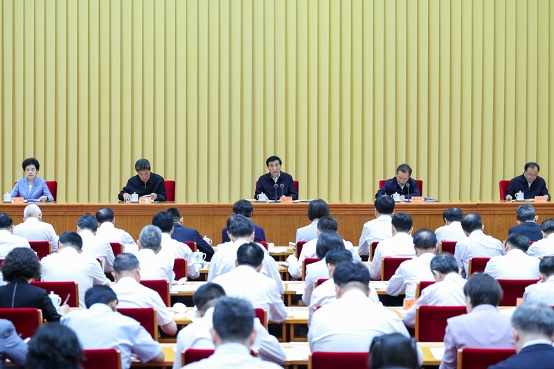 习近平对侨务工作作出重要指示强调更好凝聚侨心侨力促进海内外中华儿女团结奋斗王沪宁出席全国侨务工作会议并讲话「相关图片」